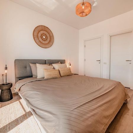Apartament Zoomers Cazare Mamaia Nord - Năvodari Esterno foto